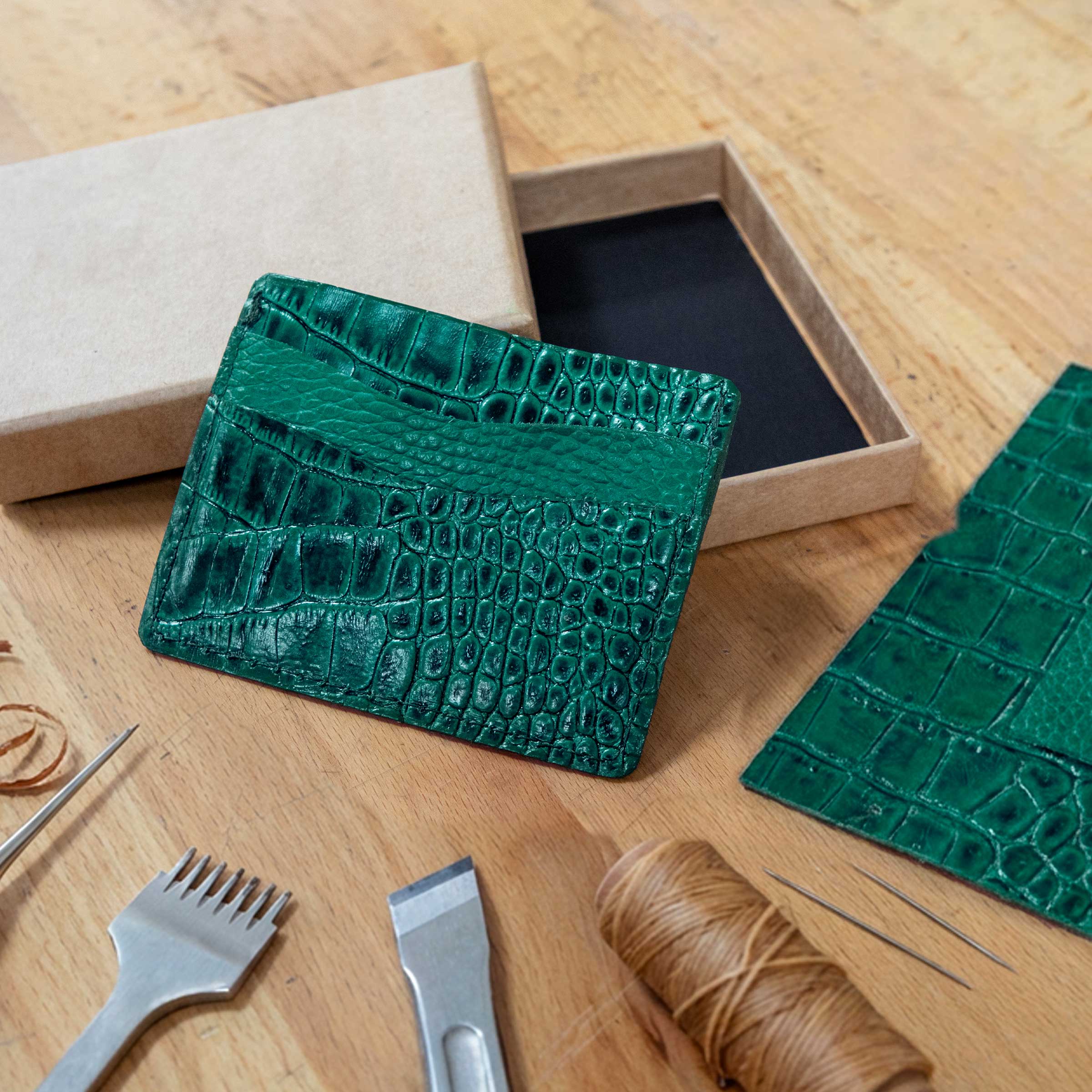 Artisan Verde Slim Wallet | Limited Edition Italian Craftsmanship - Image 4