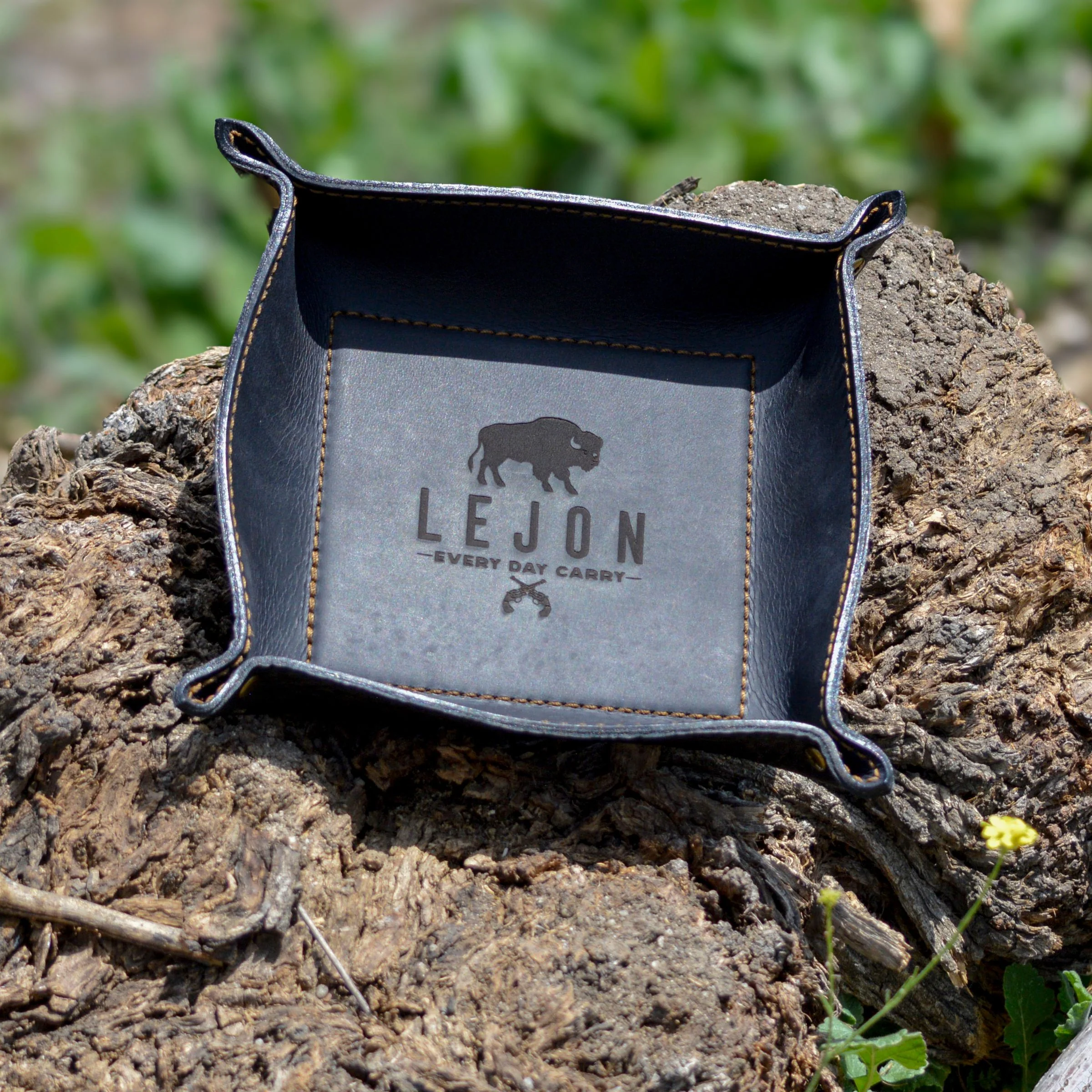 Lejon Leather Goods Everyday Catchall Tray – Black | Premium EDC Valet Organizer - Image 2